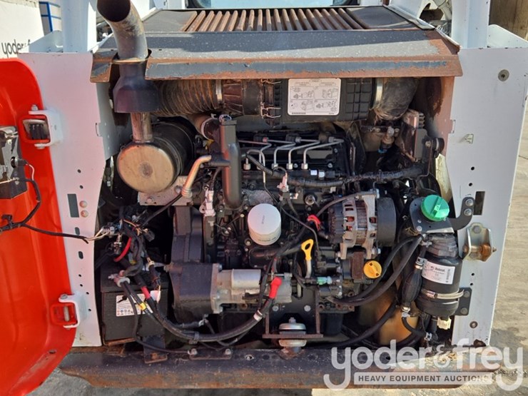 2017-bobcat-t590-image-31