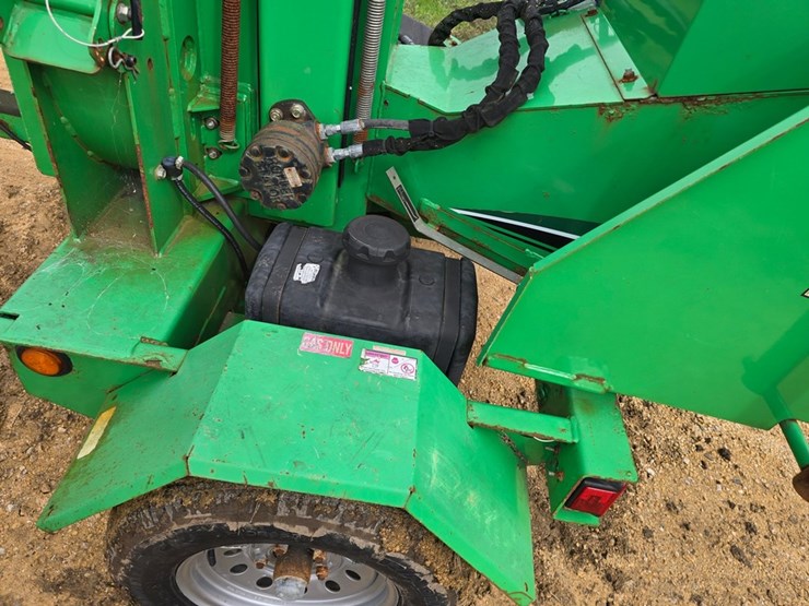2015-vermeer-bc700xl-image-22