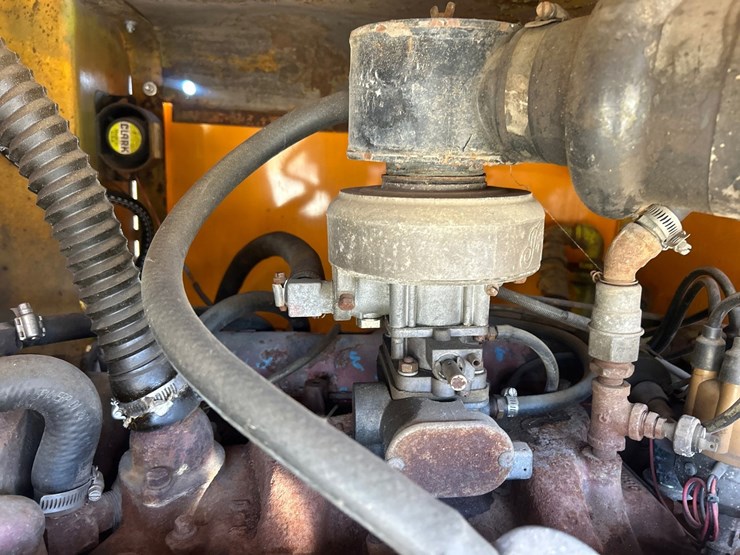 #5628-•-forklift-image-34