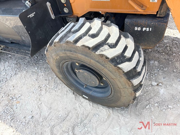 2021-case-580n-ep-loader-backhoe-image-9