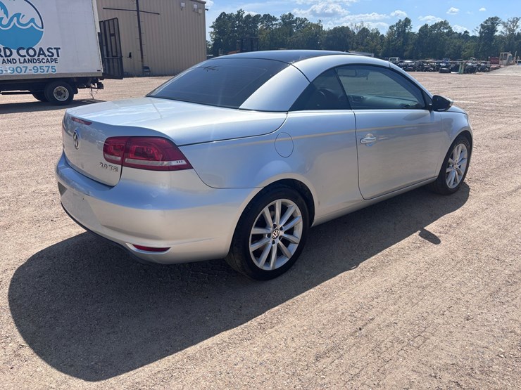 #46090-•-2013-volkswagon-eos-2.0-tsi-image-2