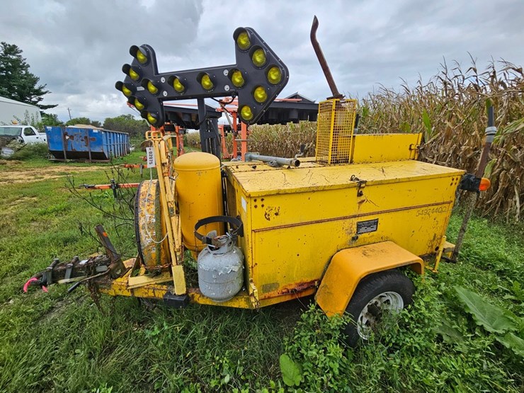#2075-•-hescc-1500-15-service-trailer-image-2