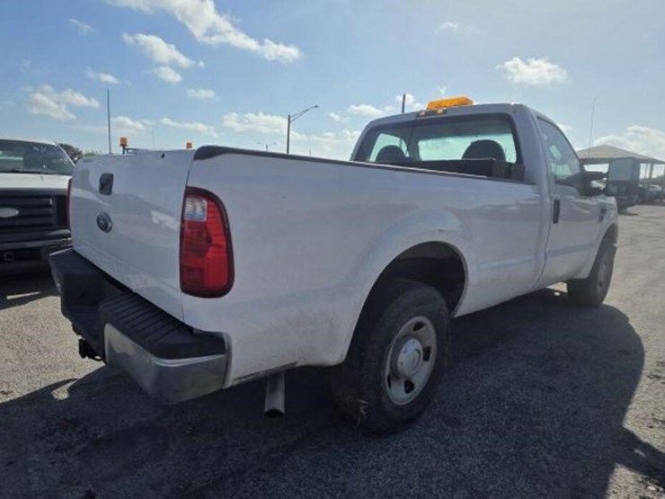 2009-ford-f250-image-3