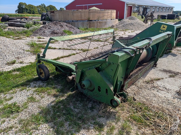 john-deere-8-image-7