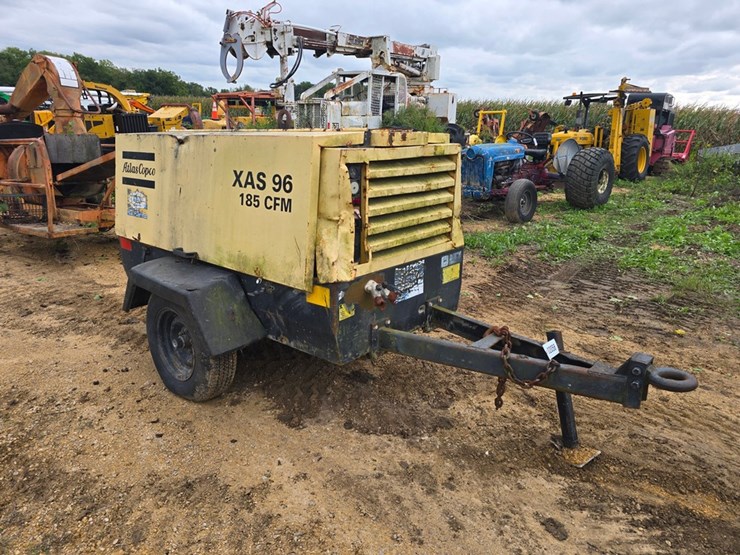 #2058-•-atlas-copco-xas96-towbale-air-compressor-image-5