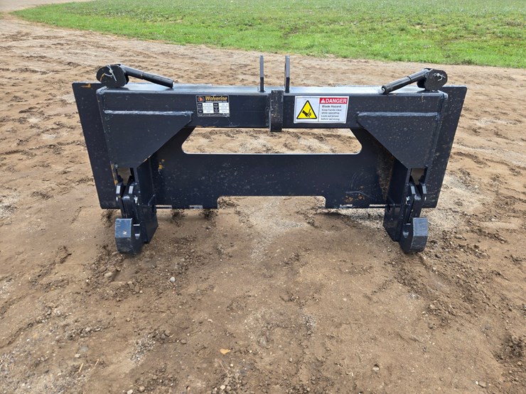 #2244-•-(edmore)3-point-quick-attach-skid-steer-mount-image-1