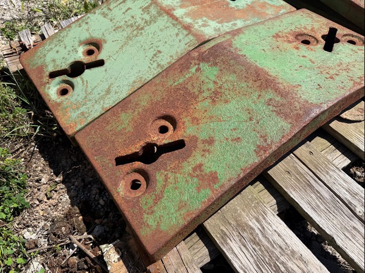 #2511-•-john-deere-tractor-weights-image-4
