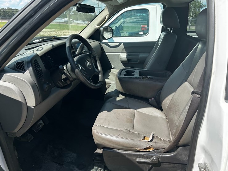 2012-chevrolet-1500-image-7
