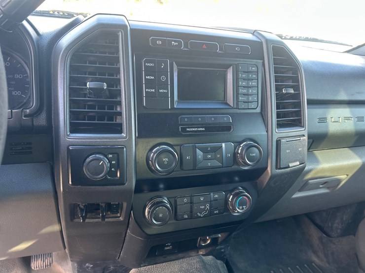 2020-ford-f350-image-59