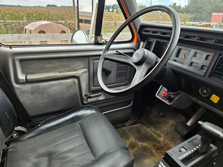 1997-ford-800-image-48
