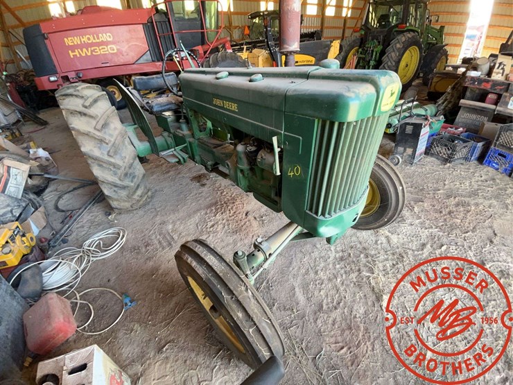 1955-john-deere-40-image-3