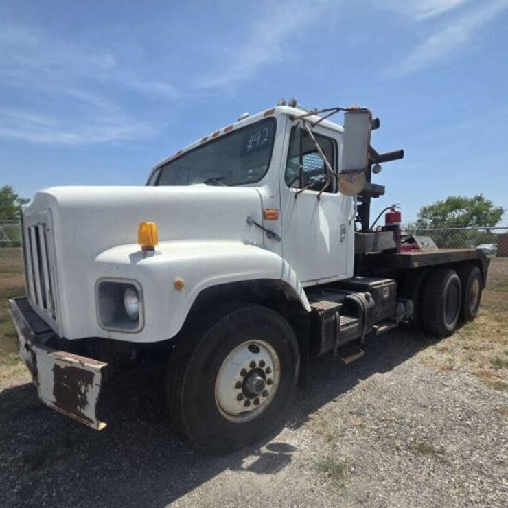 1998 NAVISTAR 2674 1HSGLAET8WH503873
