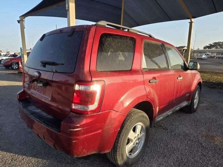 2008-ford-escape-image-3