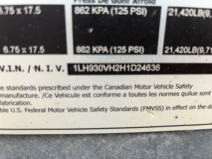 2017-landoll-930-image-9