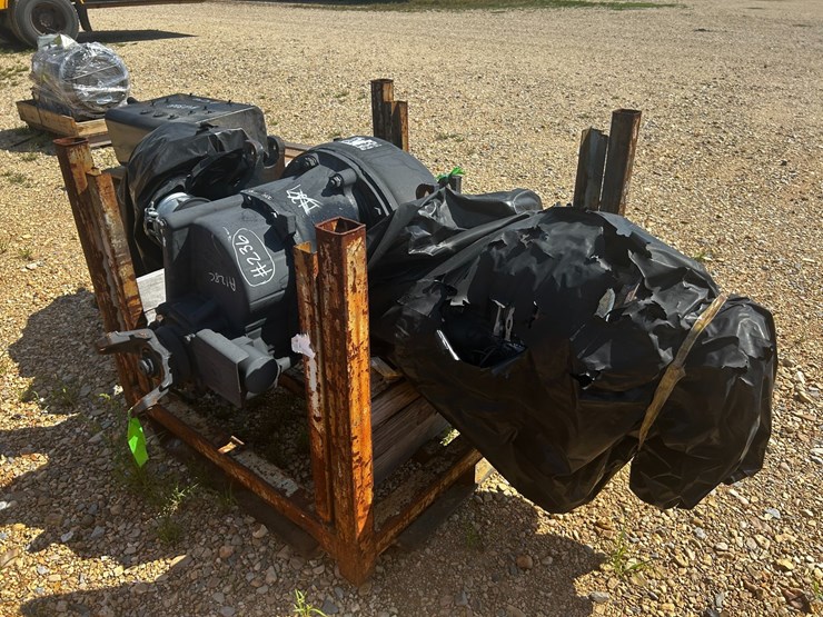 #47139-•-fire-truck-rear-end-axle-image-4