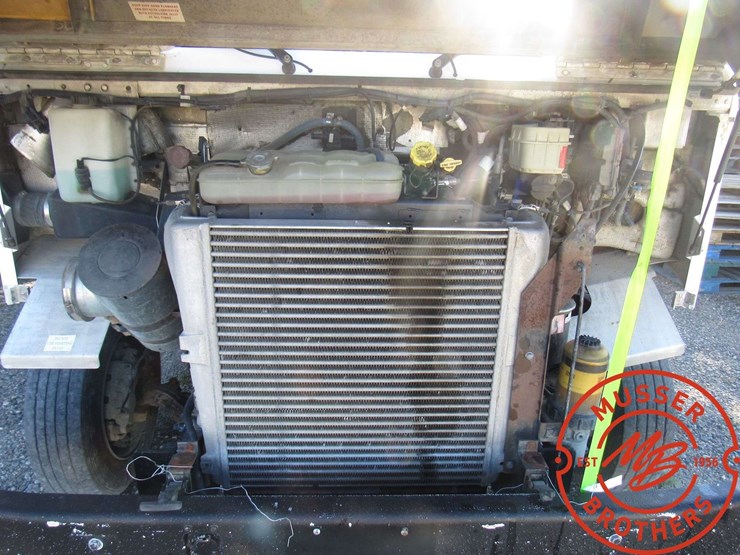 2005-freightliner-mt45-image-22