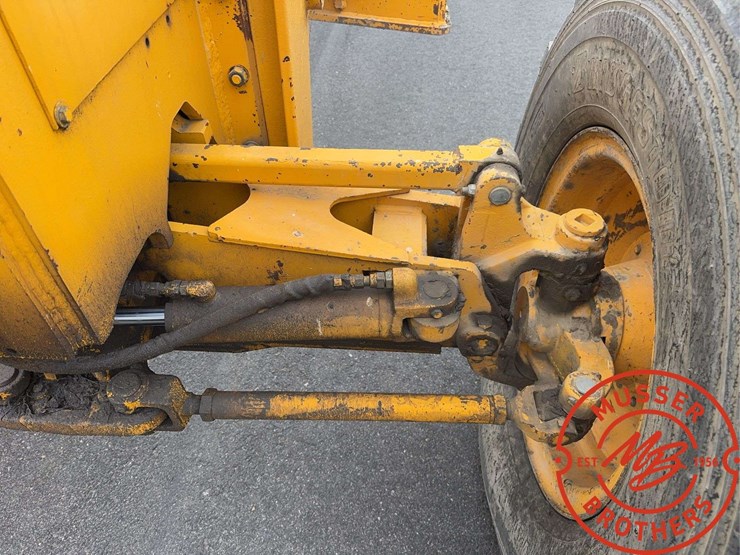 deere-670b-image-15