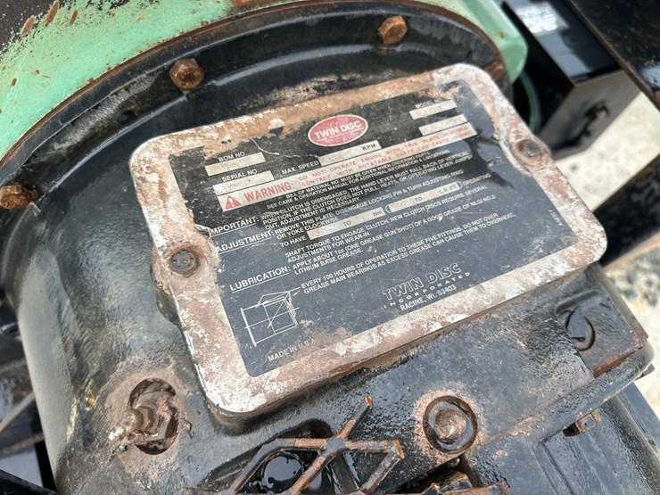 #5620-•-volvo-penta-twin-disc-pto-generator-image-5