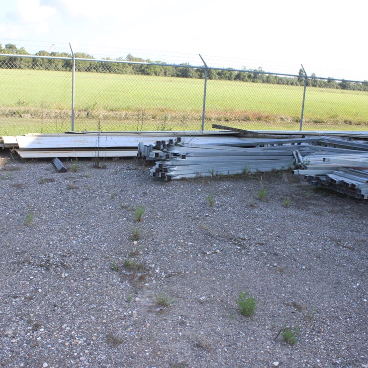 #1019 • 24' x 31' Carport