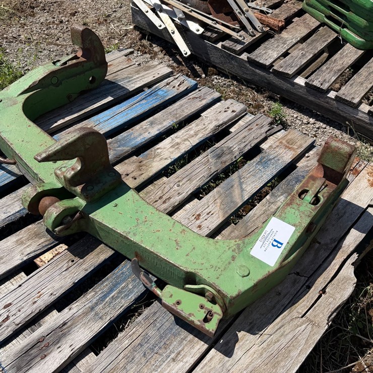 #2512 • John Deere Three Point Quick Hitch