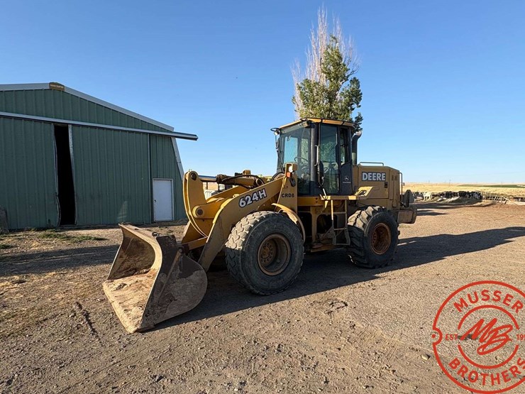 2003-deere-624h-image-1