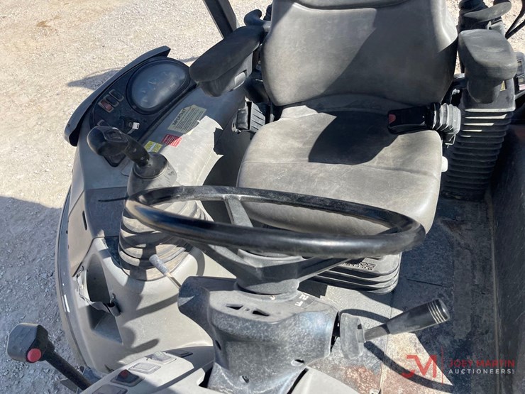 2020-case-580n-ep-loader-backhoe-image-21