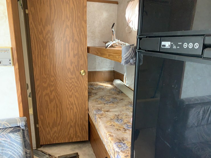 1998-dutchman-travel-trailer-image-14