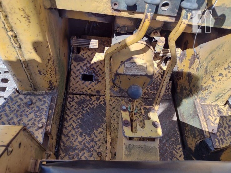 john-deere-350-image-7