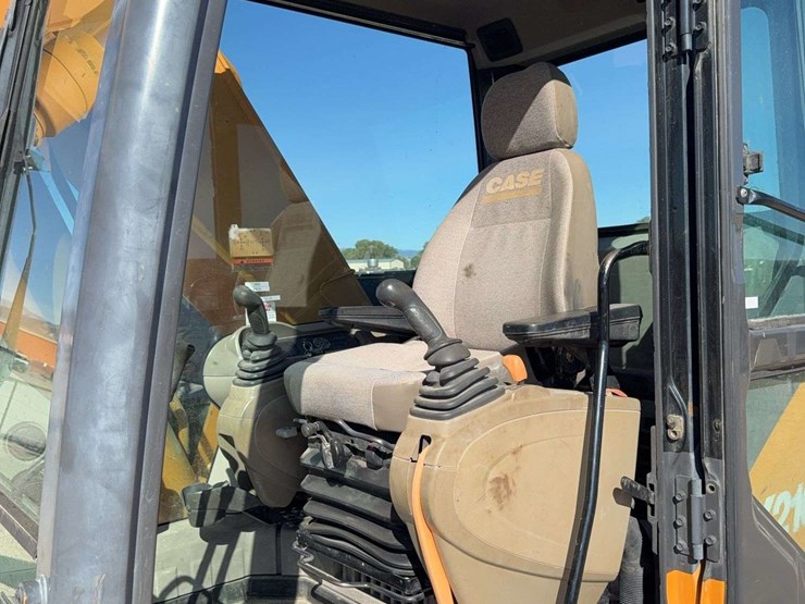 2011-case-cx210b-image-35