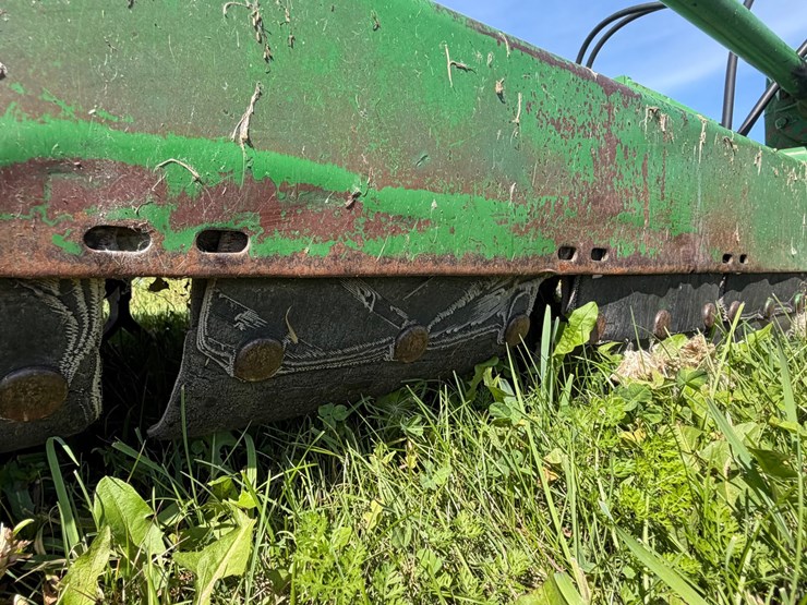 john-deere-27-image-12