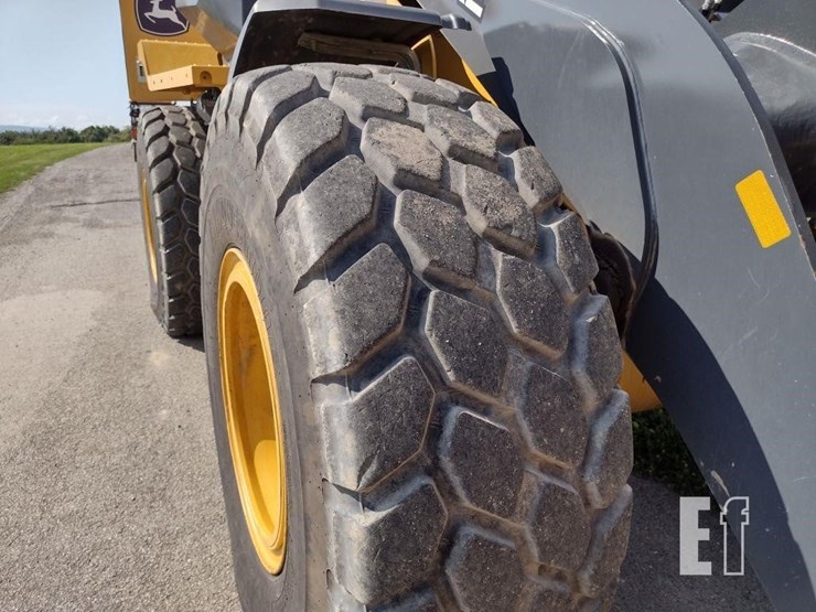 deere-544-p-tier-image-31
