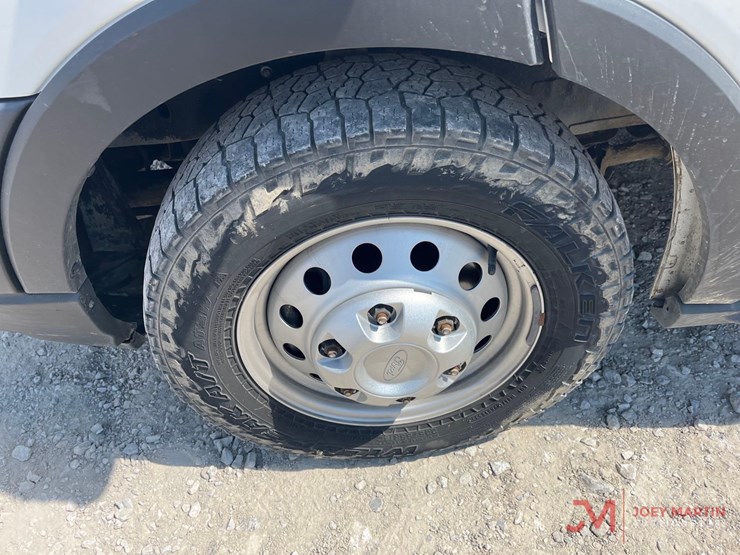 2020-ford-transit-250-van-image-6
