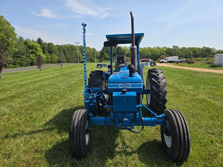 ford-4610-image-10