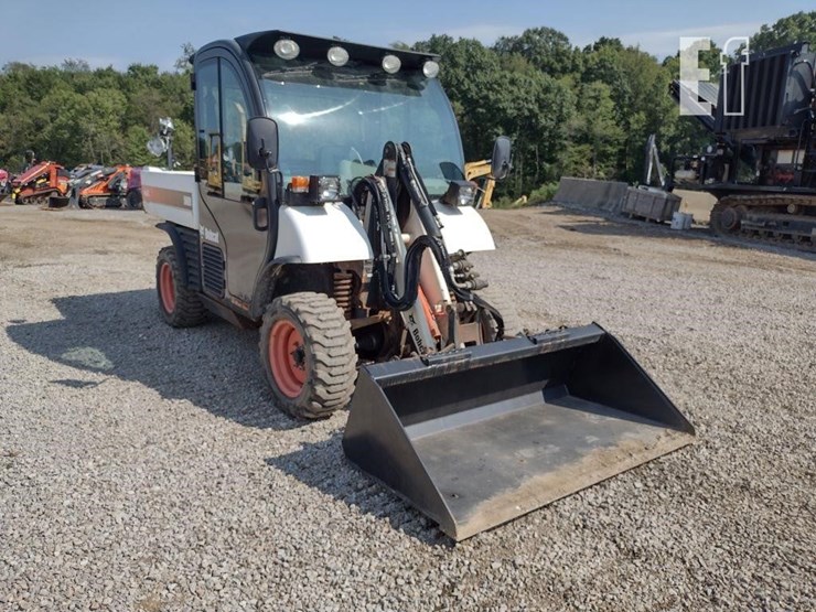 2021-bobcat-toolcat-5600-image-40