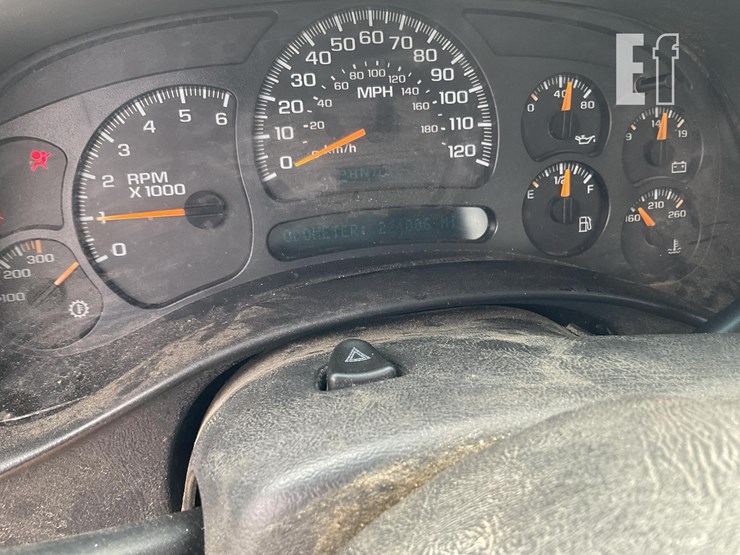 2005-chevrolet-3500-image-4