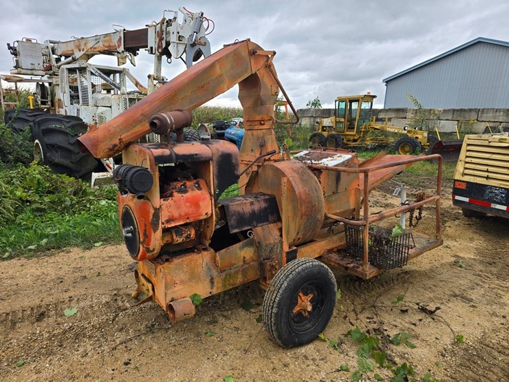 #2059-•-finn-bws-27-towable-straw-blower-image-5