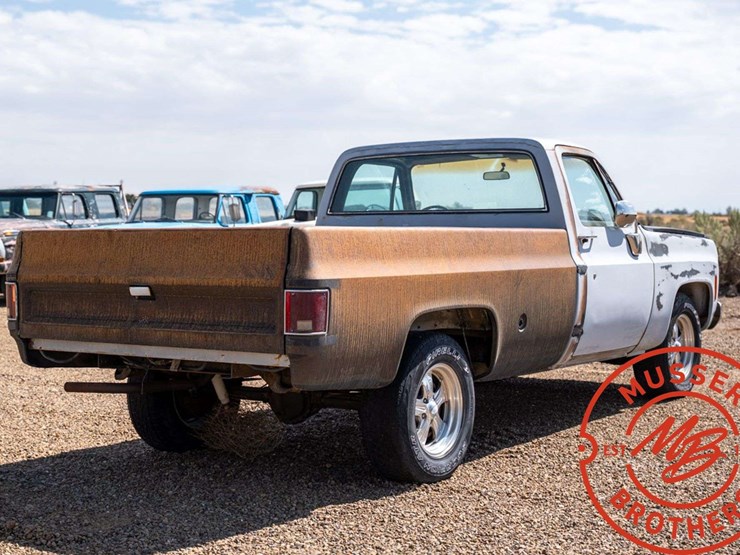 1975-chevrolet-c10-image-4