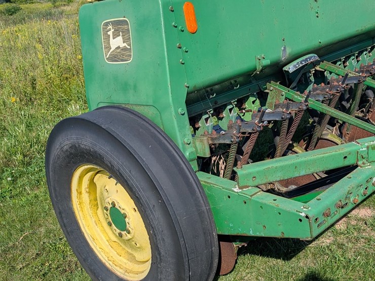 john-deere-8200-image-3
