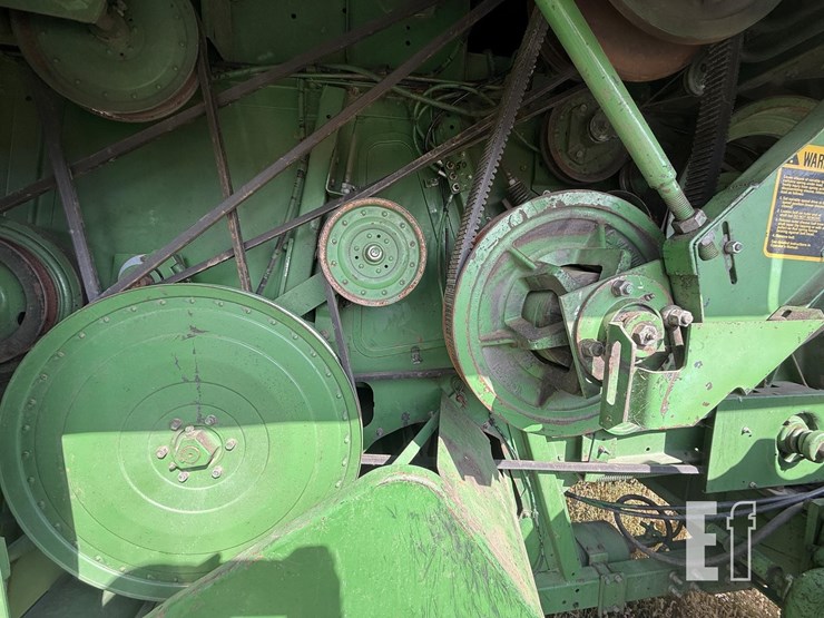 1983-john-deere-8820-image-25