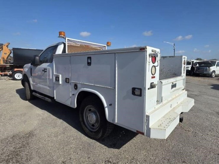 2017-ford-f250-image-4