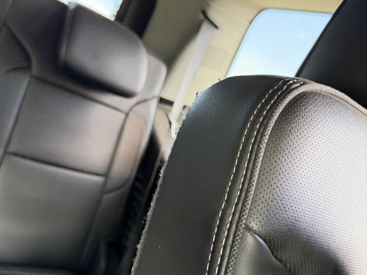 2018-gmc-yukon-denali-image-30