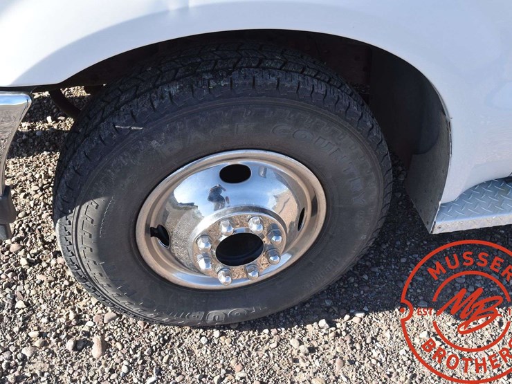 2002-ford-f350-xl-image-14