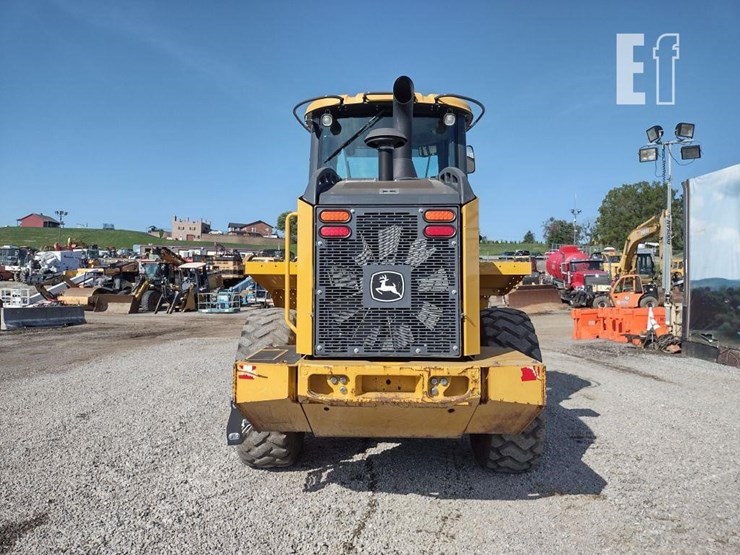 2019-deere-444k-image-4