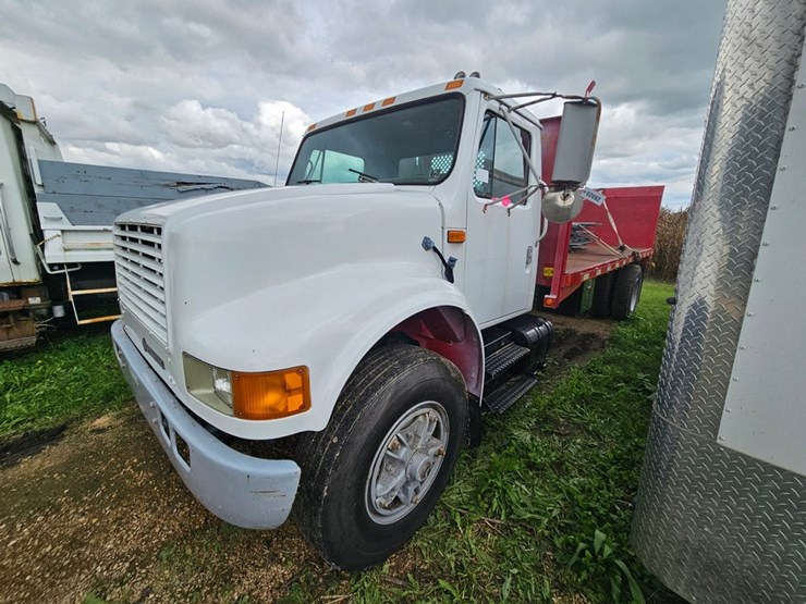international-4900-image-1