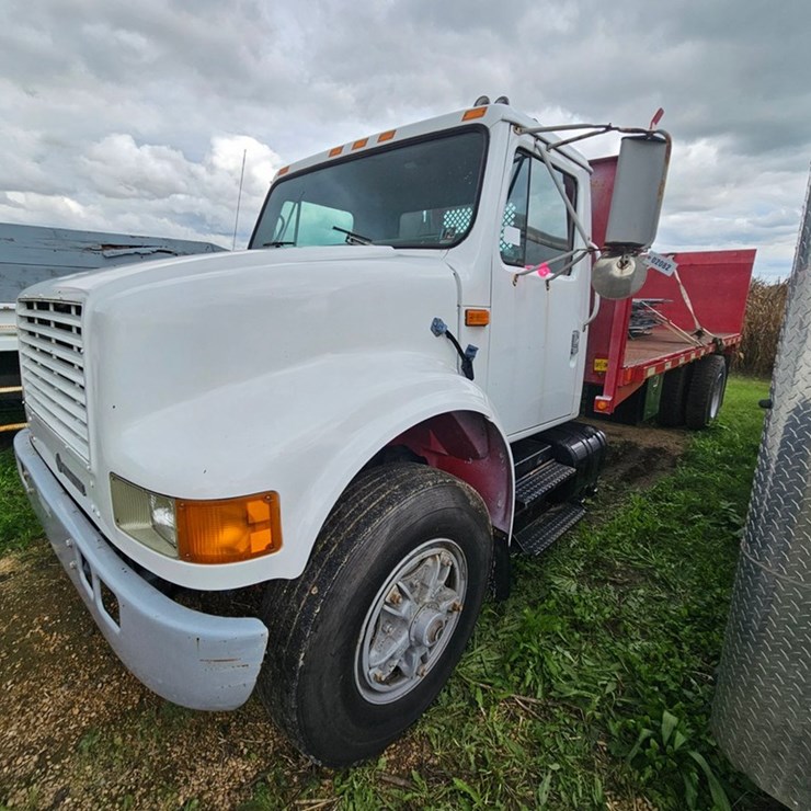 INTERNATIONAL 4900