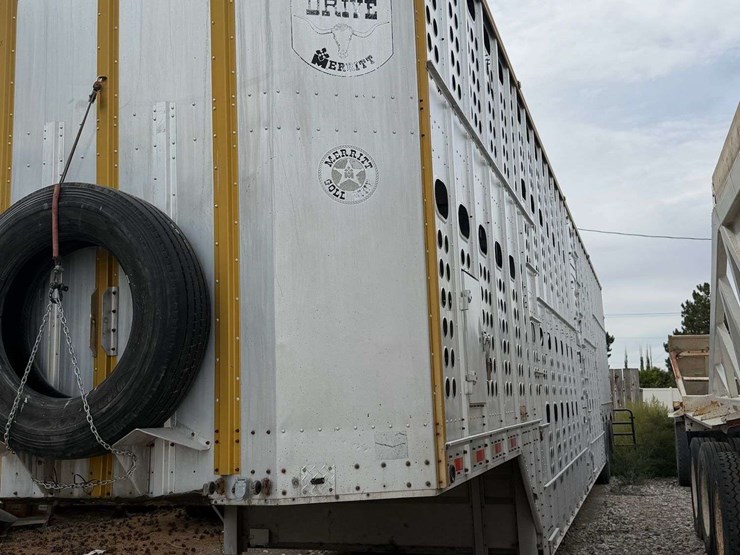 2003-merritt-cattle-trailer---53'-image-8