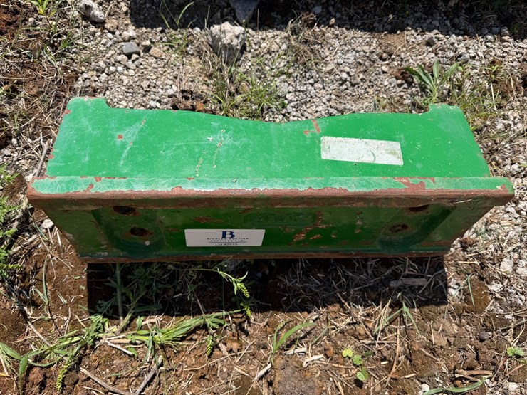 #2515-•-john-deere-cast-iron-front-weight-block-image-4