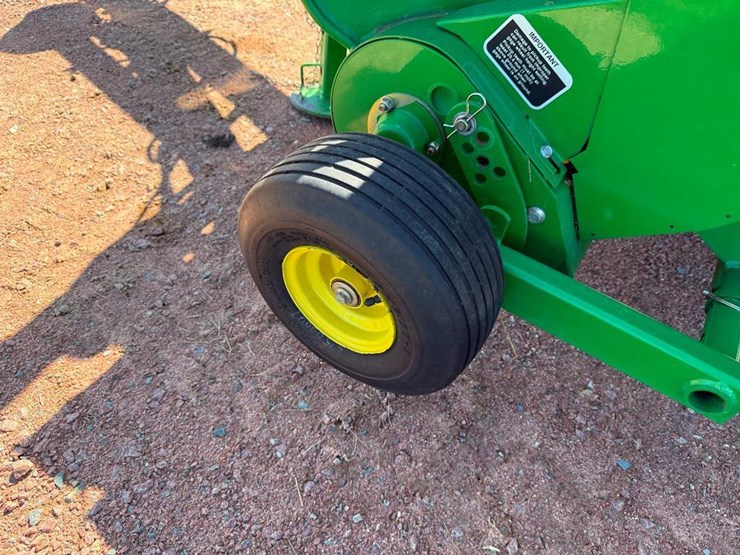 2006-john-deere-582-image-10