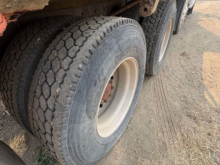 1993-western-star-5900-image-12