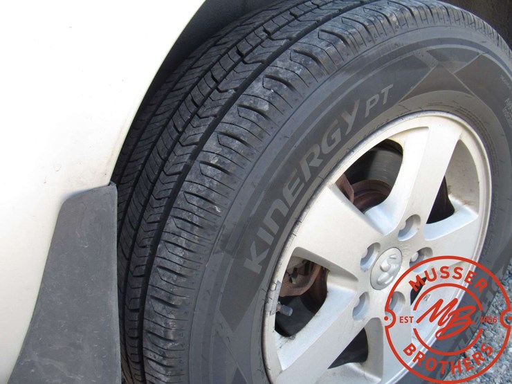 2010-dodge-grand-caravan-sxt-image-13